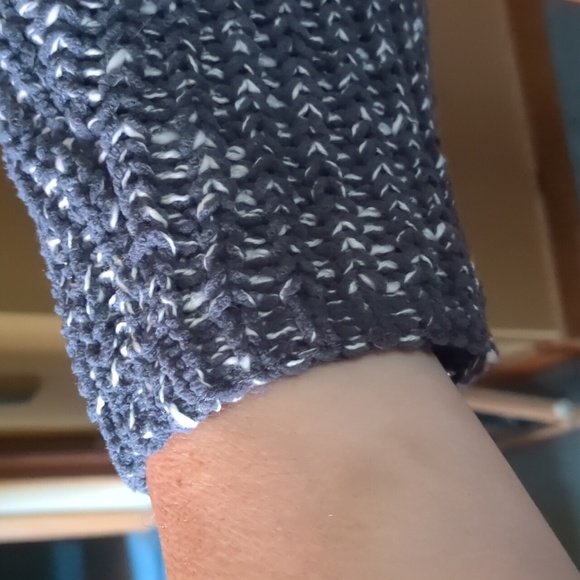 JONES NEW YORK*  batwing gray sweater soft and comfortable 3/4 sleeve - Picture 3 of 7